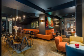  Hotel Scarlett  Париж